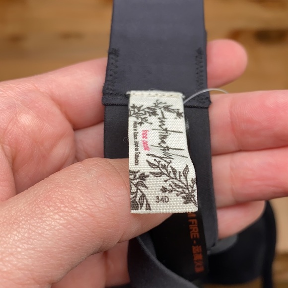 Free People Ari Underwire Women's Bra NWT Black - Picture 6 of 7